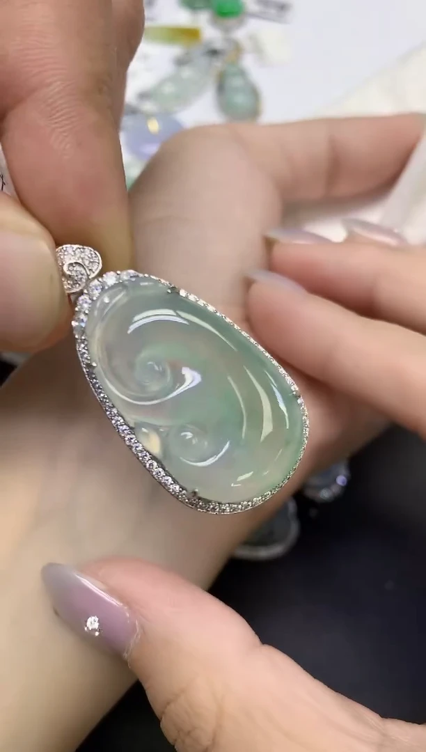 颈饰未镶嵌翡翠天然缅甸翡翠A货百元以上9元证书费自理