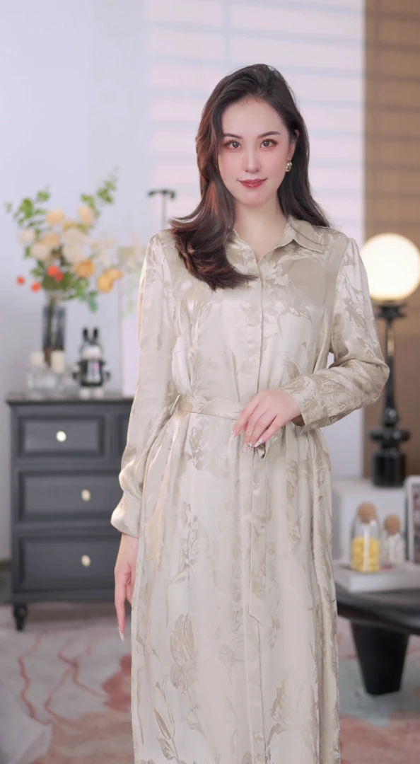 【高品蚕丝】立领长袖提花连衣裙印花轻奢中长款显瘦收腰XS697020