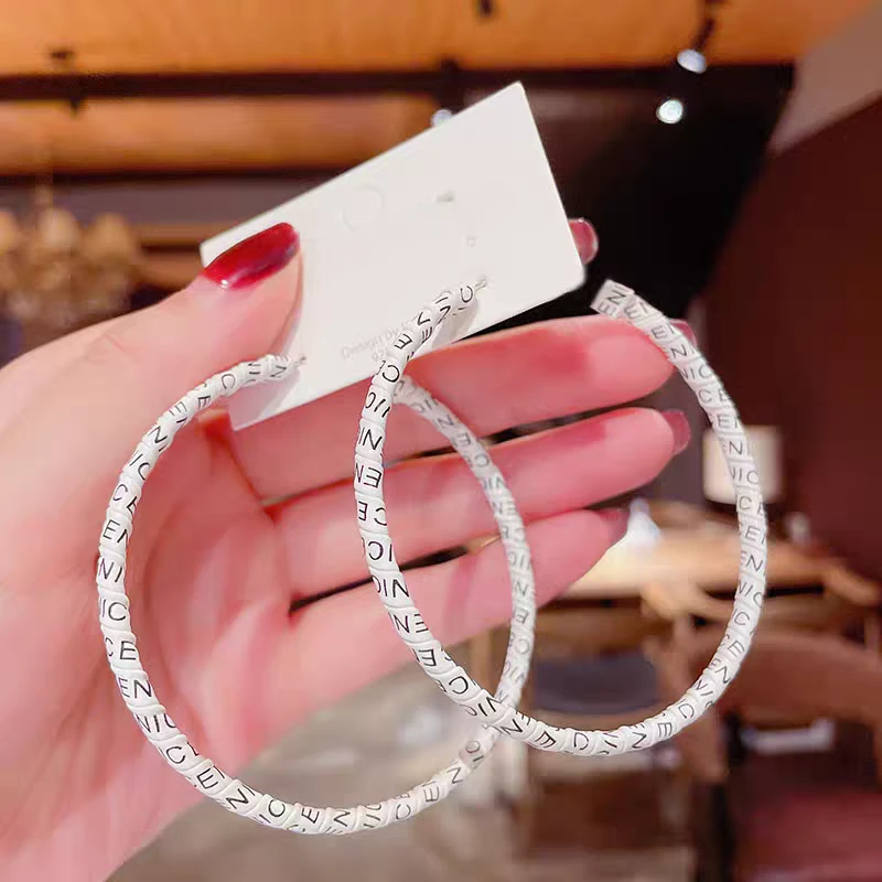 合金皮质耳饰 2025年新款皮革超大圆环耳环气质60mm70mm圆圈耳圈