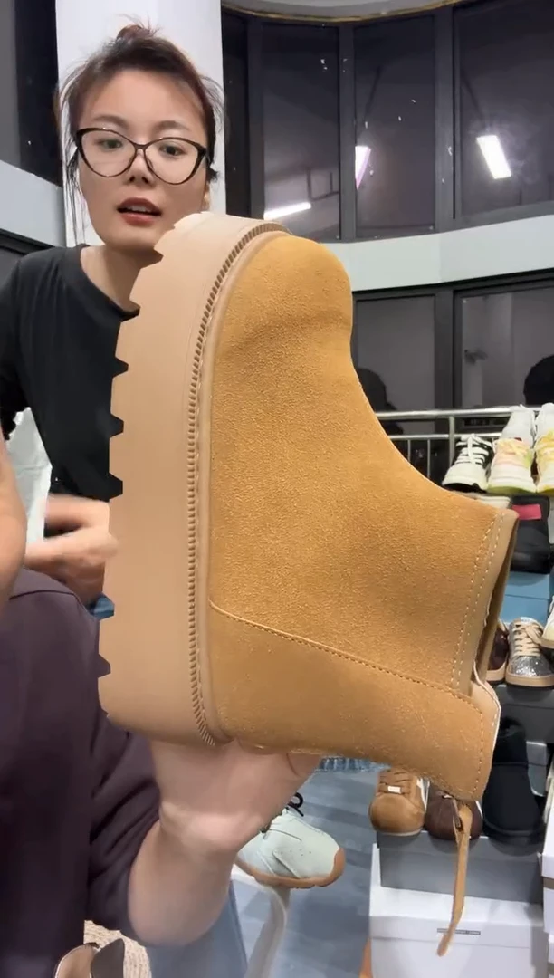 鹤****丹黄棕色厚底加绒短靴39码