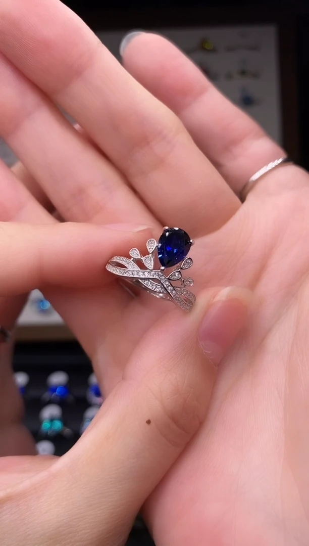 5克拉蓝宝石（处理）欧美风戒指