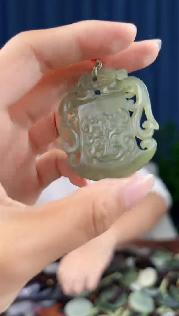未镶嵌和田玉挂件拍一发一,