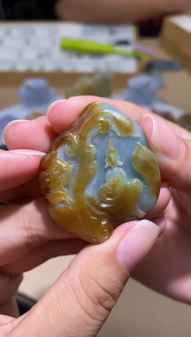 未镶嵌定制翡翠挂件