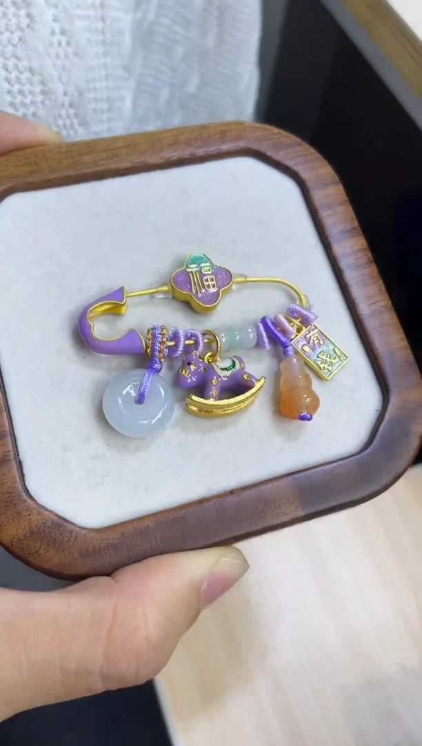 颈饰未镶嵌翡翠百元以下不出证