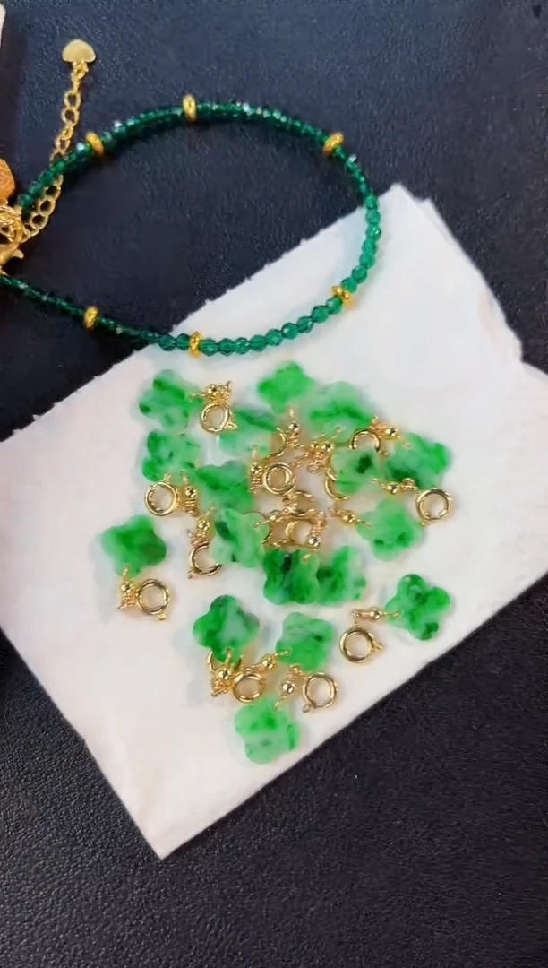 【闪购商品】翡翠颈饰未镶嵌21缅料A货/多样性发货/一件 赠手链