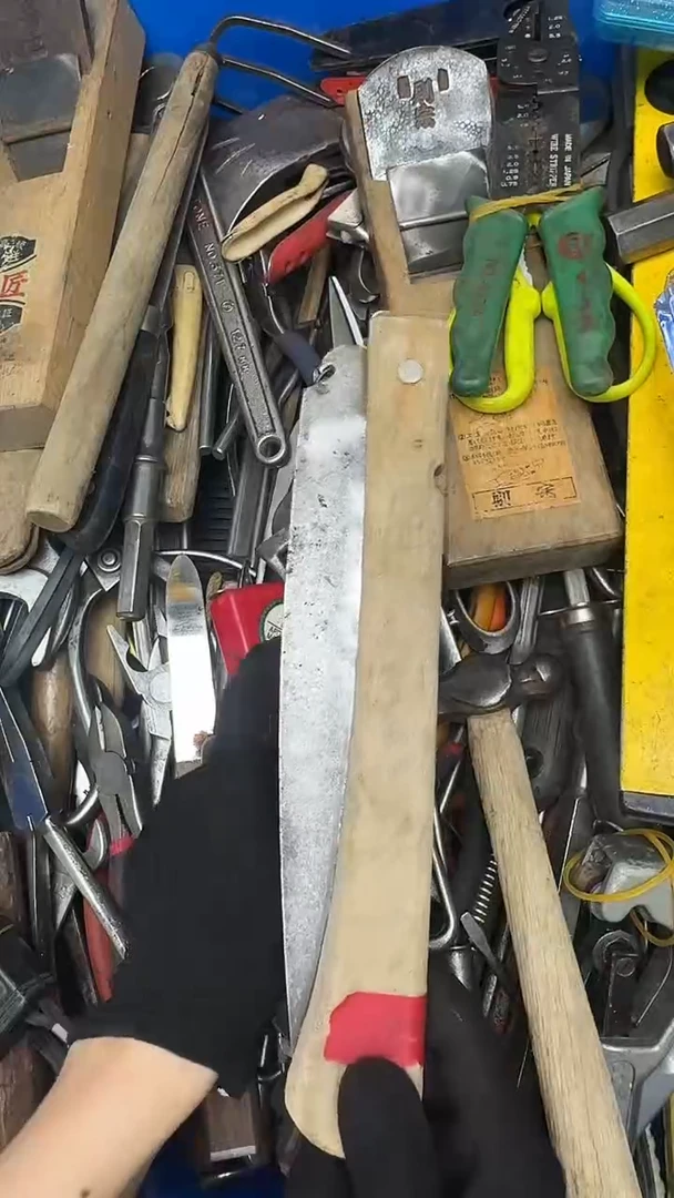 龚*瀚五金工具钳子凿子等15