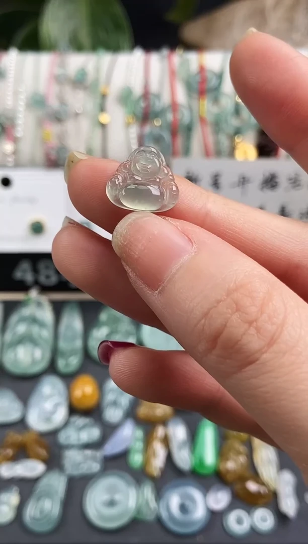 【闪购商品】翡翠吊坠(不含链)未镶嵌佛公