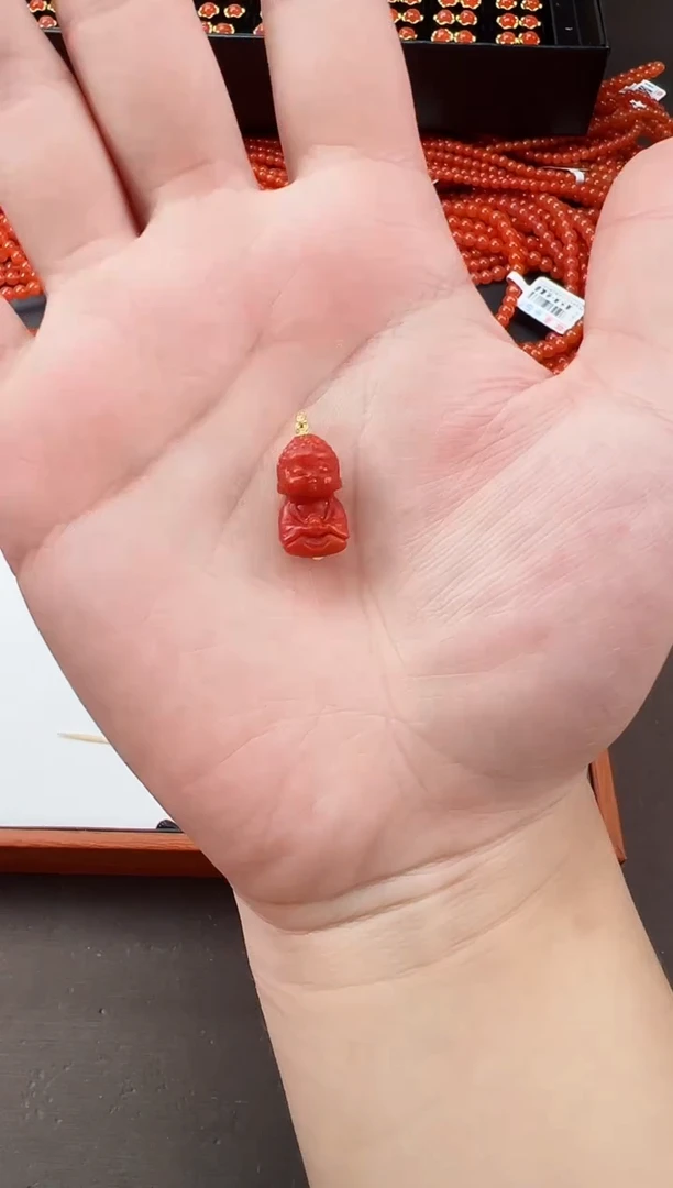 【闪购商品】南红玛瑙吊坠18K金镶嵌保山阿东寨宝宝佛