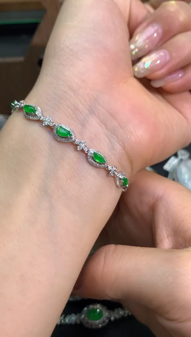 翡翠18K金镶嵌吊坠(不含链)手链