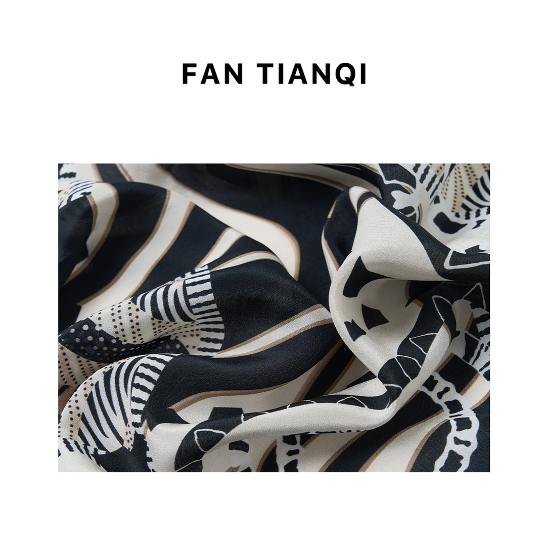 范天奇/FAN TIANQI【洋气轻熟】真丝百搭几何图案小方巾FWACC53967