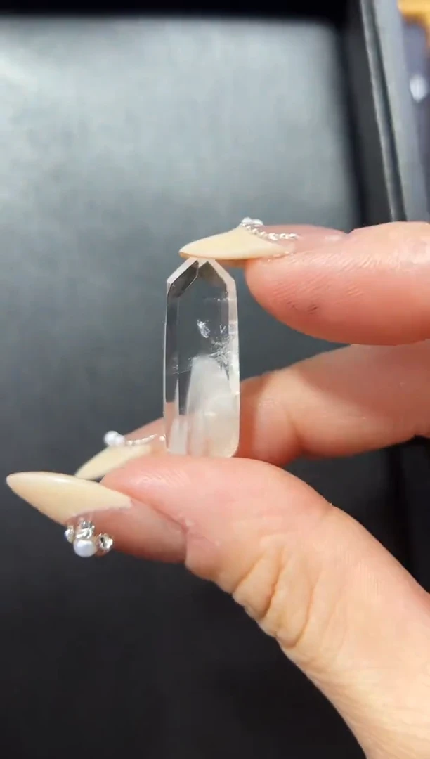 【闪购商品】水晶双尖未镶嵌无孔发一（73）