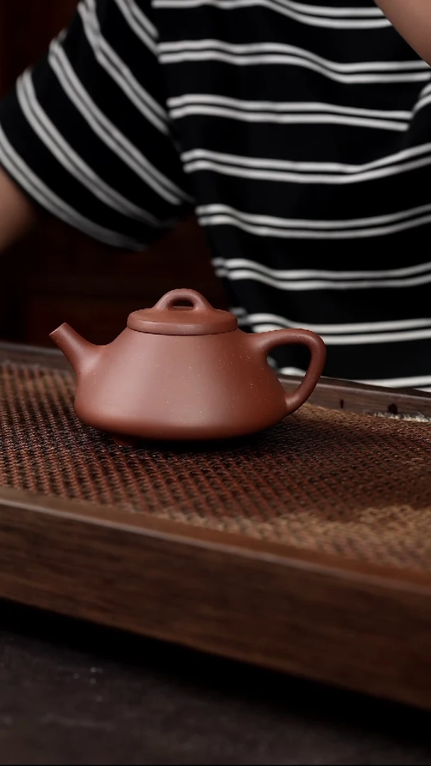 茶壶紫砂底槽清子冶