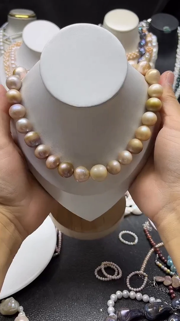 颈饰未镶嵌淡水珍珠多人