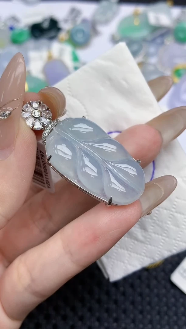 颈饰银S925镶嵌翡翠187   天然翡翠A货  百元以上9米证书费自理