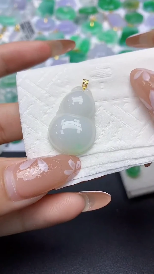 颈饰18K金镶嵌翡翠a货假一赔三支持复检百元上9元证书费自理