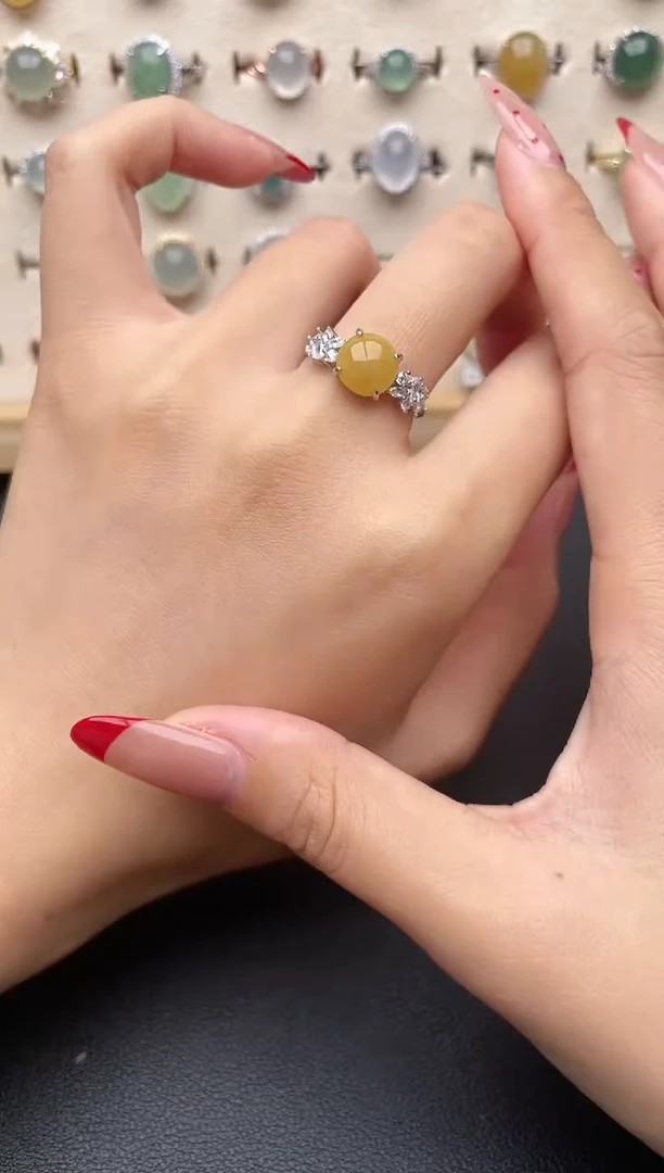 【闪购商品】翡翠戒指银S925镶嵌一物一证一礼盒