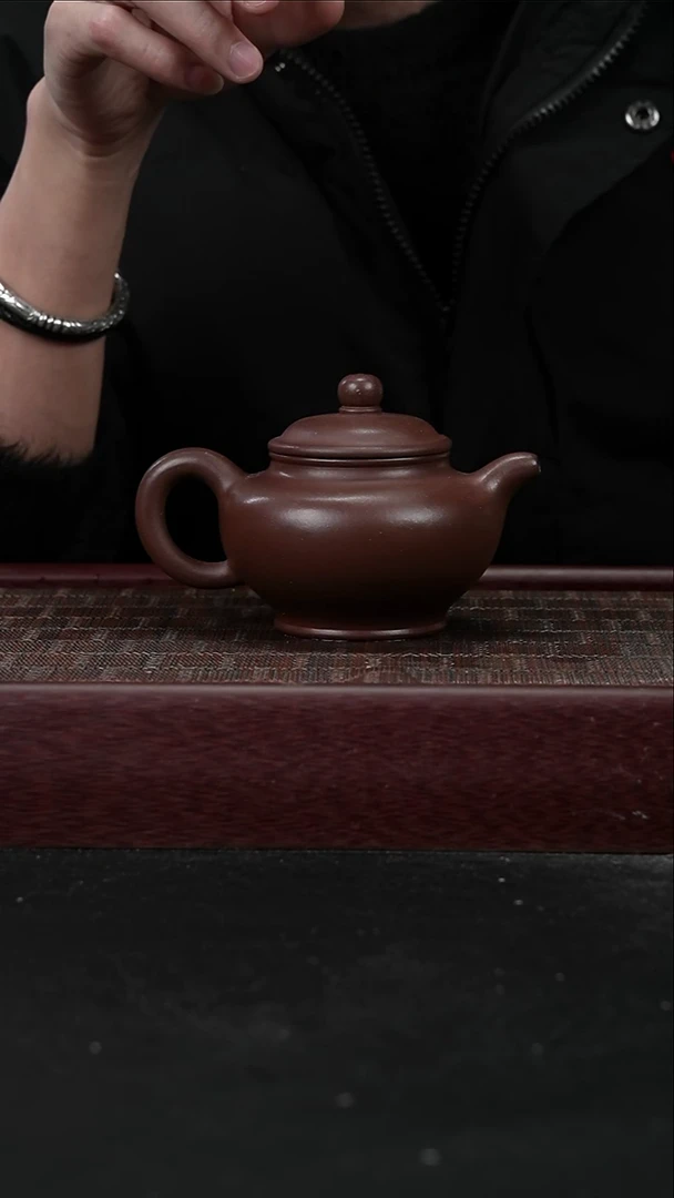 茶壶紫砂   ZJF    老紫泥     掇只        230cc