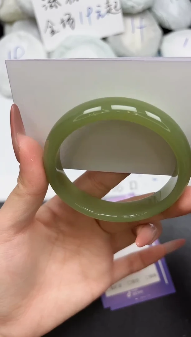 未镶嵌手镯石英质玉93-59.3