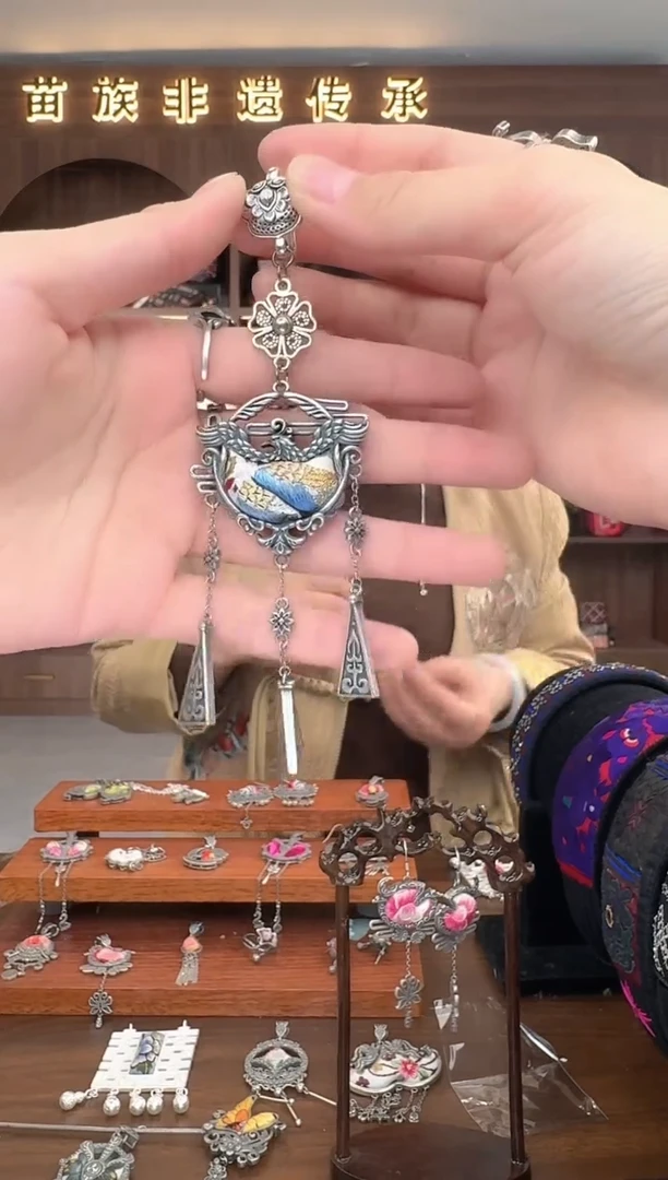 【闪购商品】织绣扶光苗绣传承85