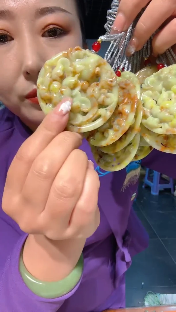 【闪购商品】岫玉颈饰未镶嵌三色花玉凤戏牡丹