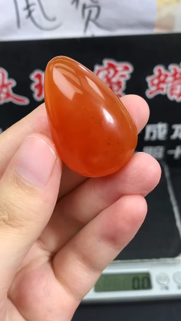 蜜蜡未镶嵌珠宝奇石59