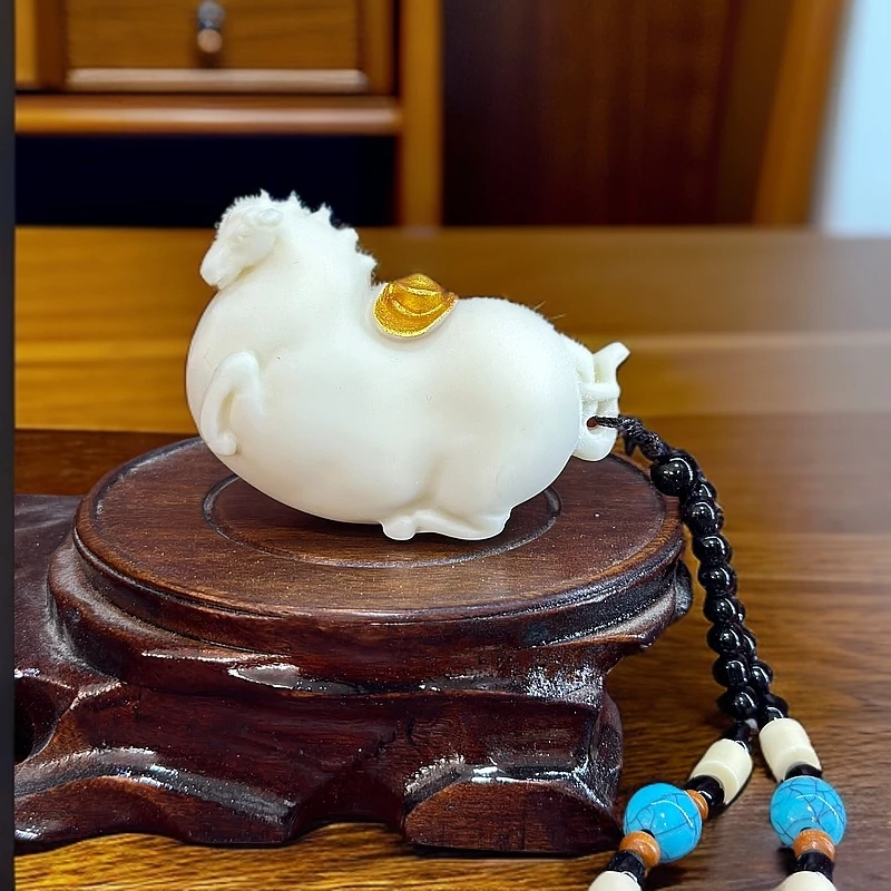 象牙果手把件生肖马随身把玩件唐马摆件文玩十二生肖摆件办公家居