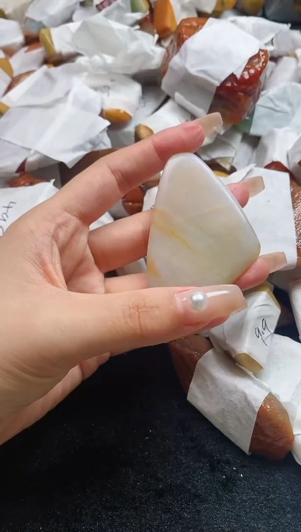 翡翠裸石翡翠挂件裸石