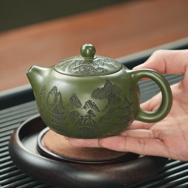 宜兴原矿绿泥手工刻绘清幽雅居图紫砂壶 LQ