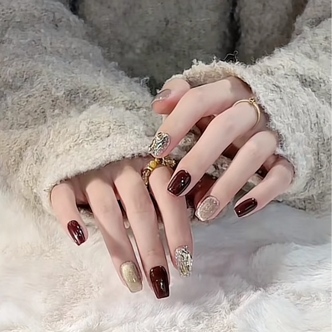 YoMi【马黛】安可拉红美甲超短显白渐变猫眼纯手工穿戴甲用品ss