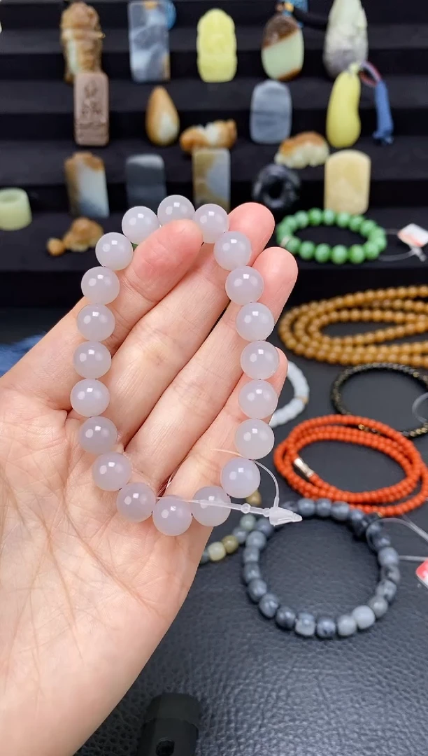 未镶嵌和田玉挂件10mm烟紫圆珠手串