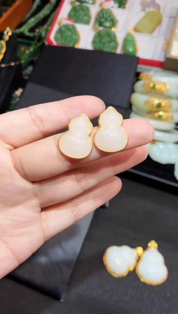 银S925镶嵌和田玉耳钉多样性发一