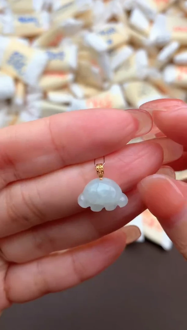 【闪购商品】翡翠挂件18K金镶嵌一