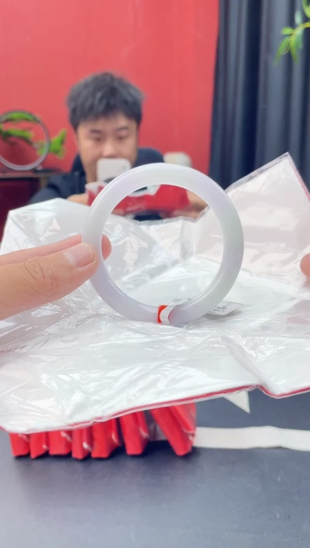 未镶嵌手镯翡翠6