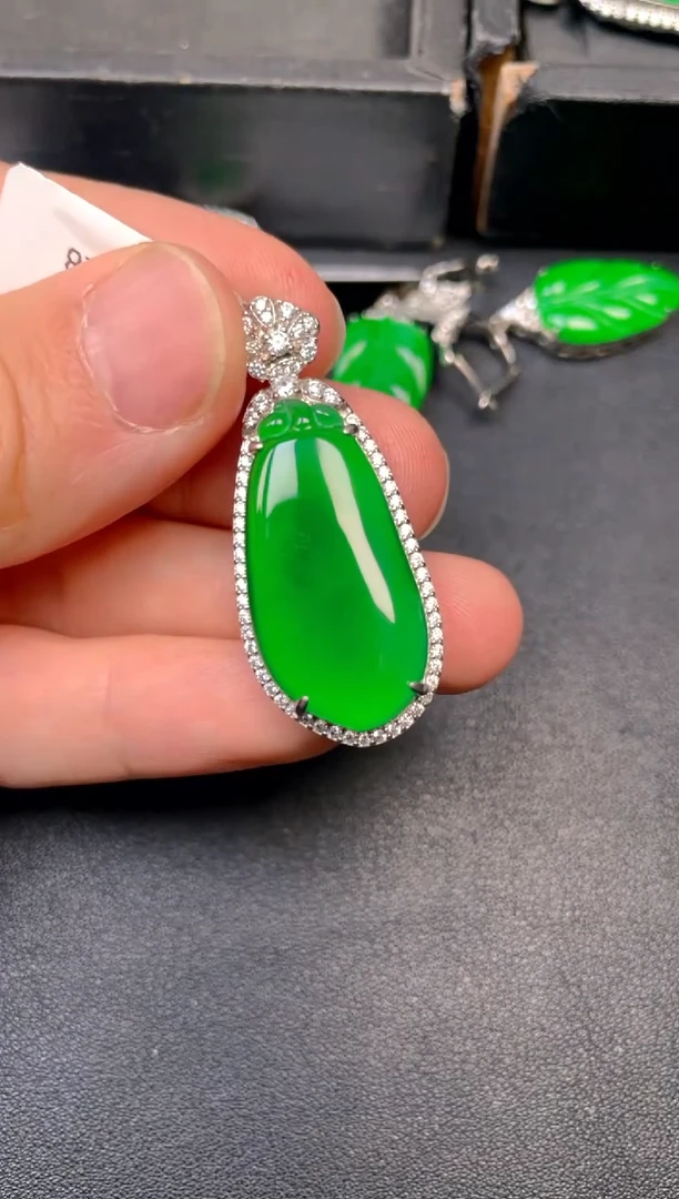 吊坠(不含链)银S925镶嵌翡翠吊坠