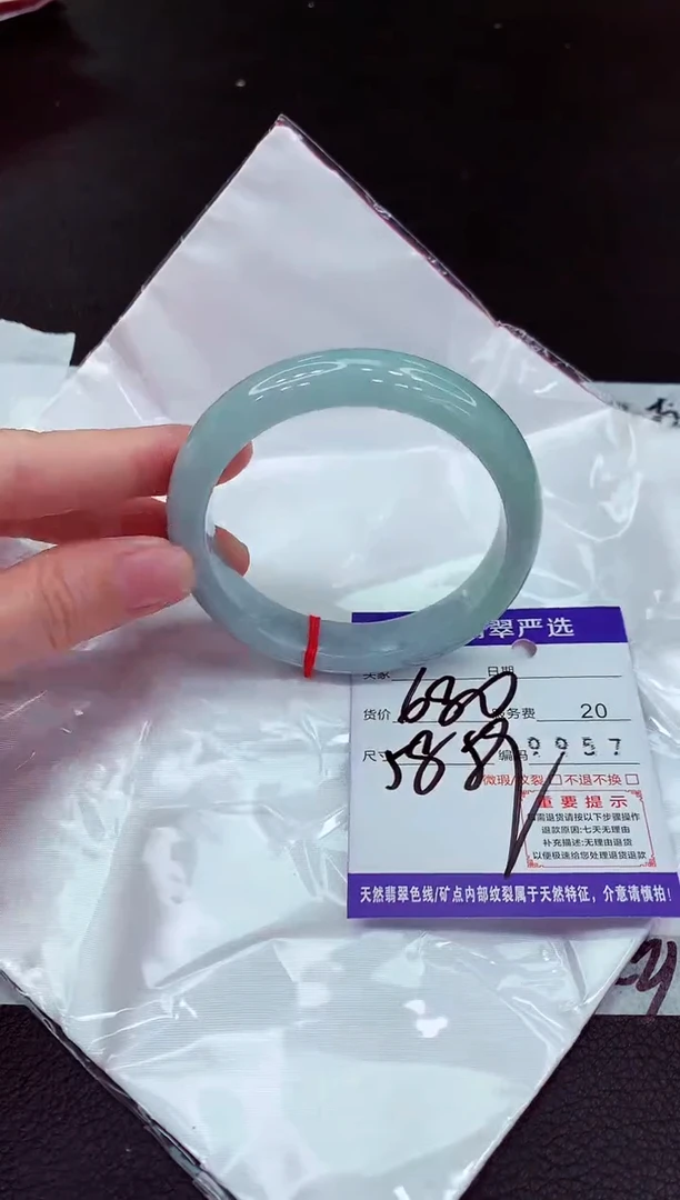 翡翠手镯未镶嵌1111111111111