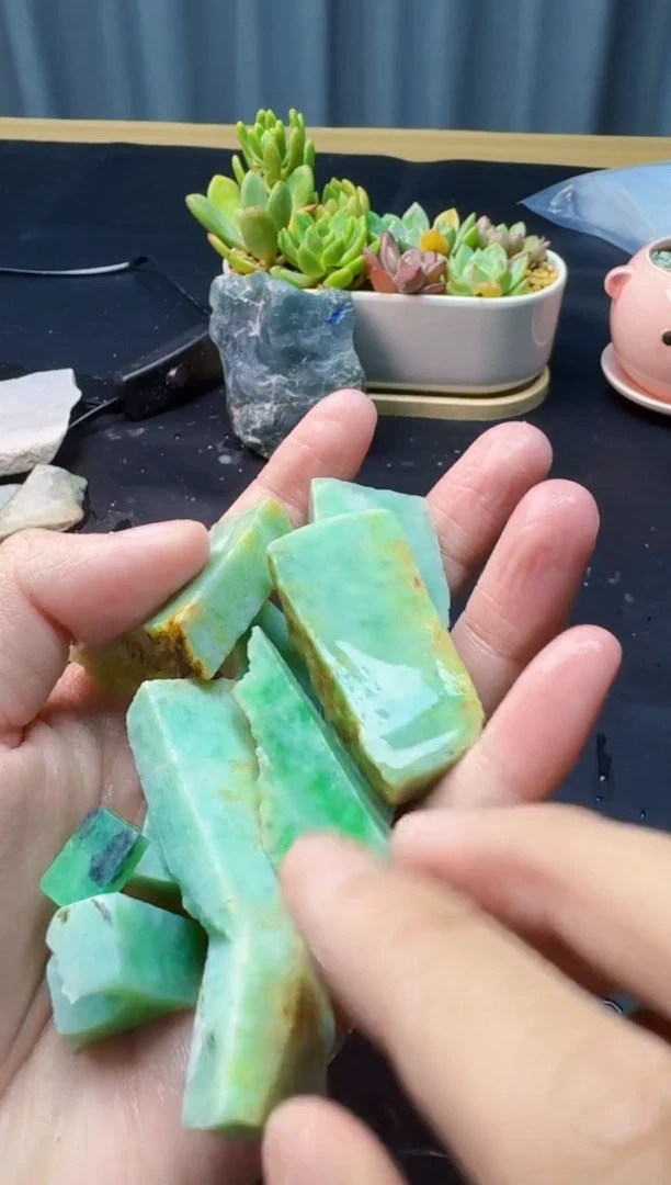 翡翠未镶嵌颈饰107天然缅甸A货翡翠