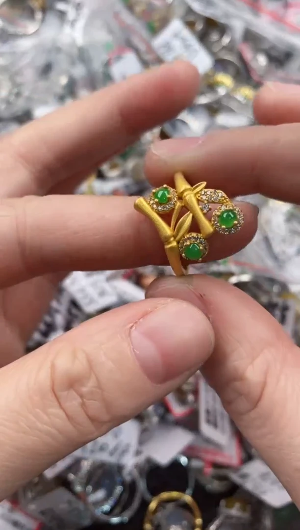 银S925镶嵌戒指翡翠222       10