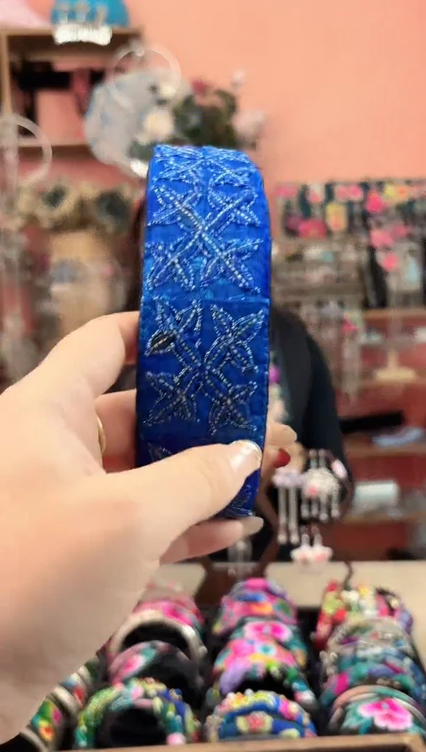 艺枝独绣手工饰品142