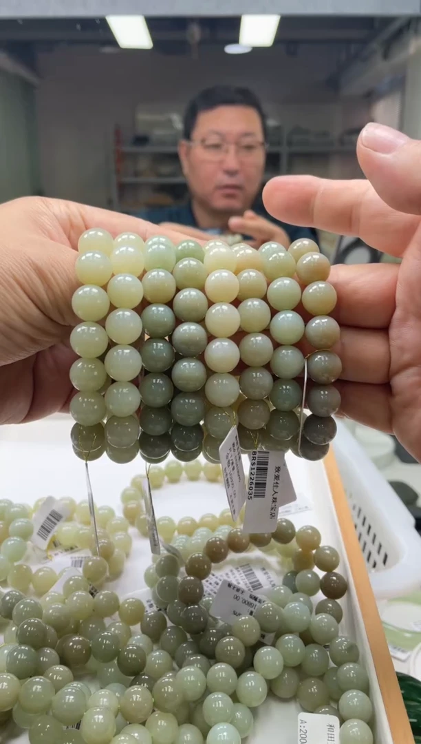 【闪购商品】和田玉手串未镶嵌多样性发货其一 新疆料12mm手串