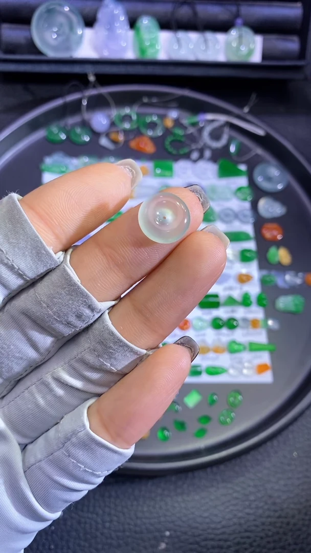 未镶嵌挂件翡翠扣子