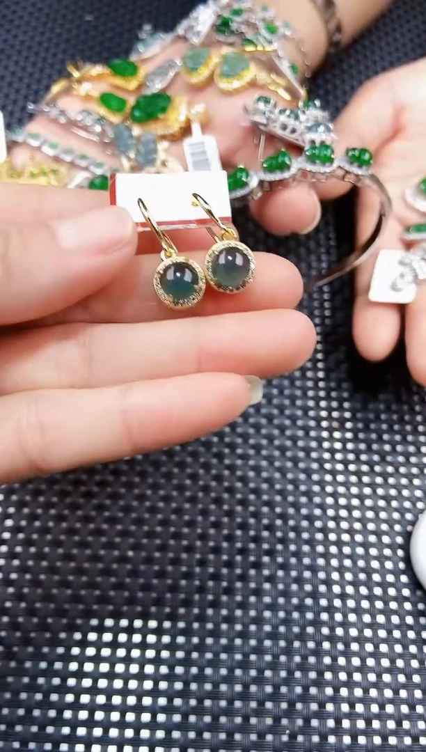 【闪购商品】翡翠耳饰未镶嵌111111111