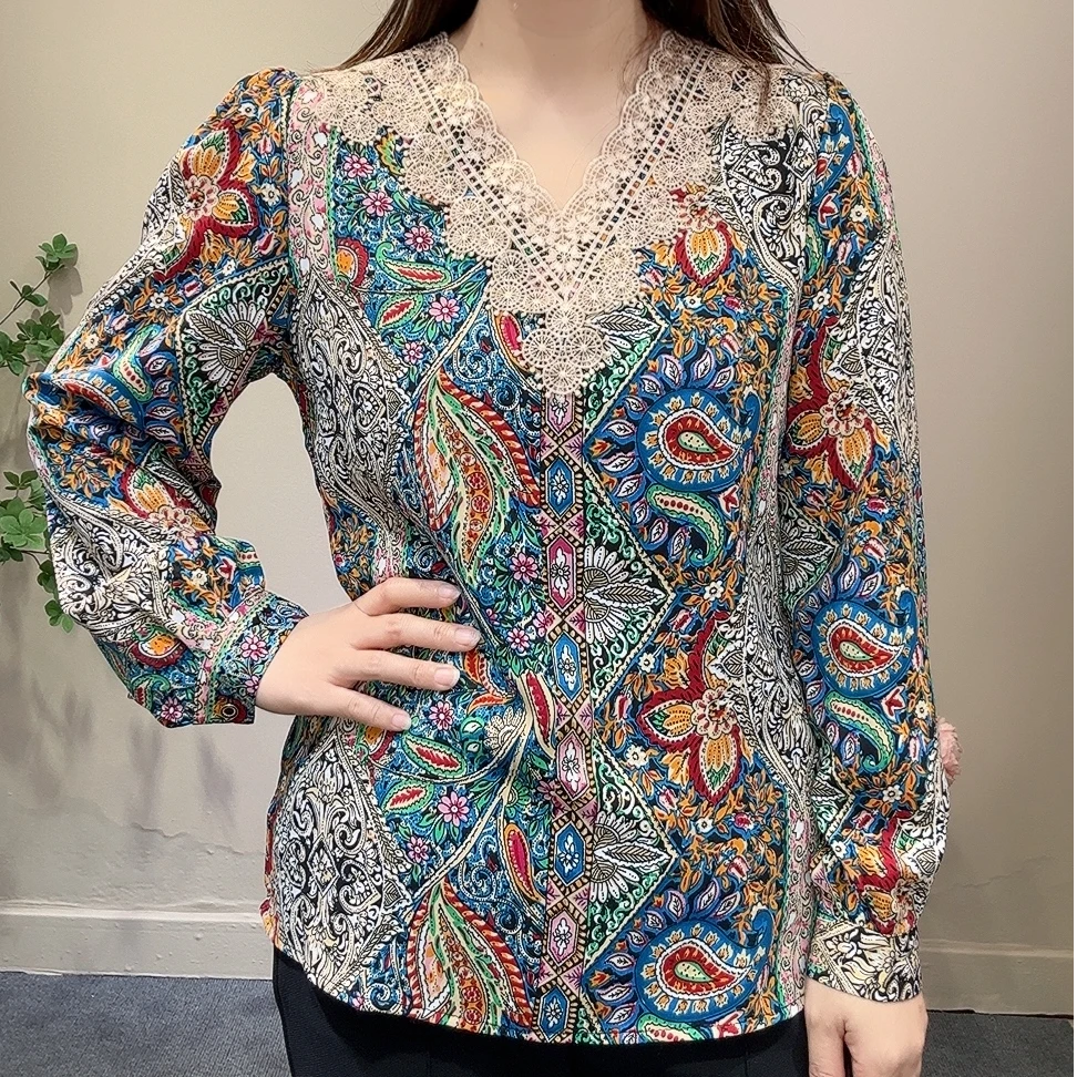 时尚凤尾花小衫蕾丝碎花百搭长袖