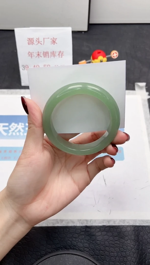 【闪购商品】石英质玉手镯未镶嵌205-56