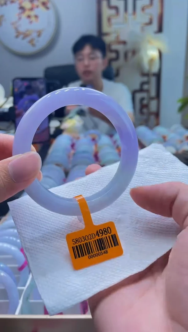 翡翠手镯未镶嵌哈*猪502-58