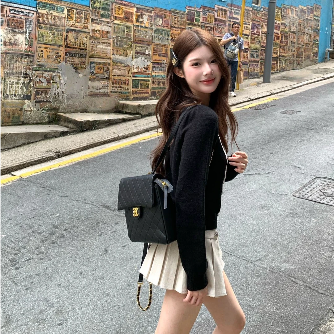 显瘦毛针织衫小众时尚常规长袖秋季百搭温柔甜美上衣性感半裙套装