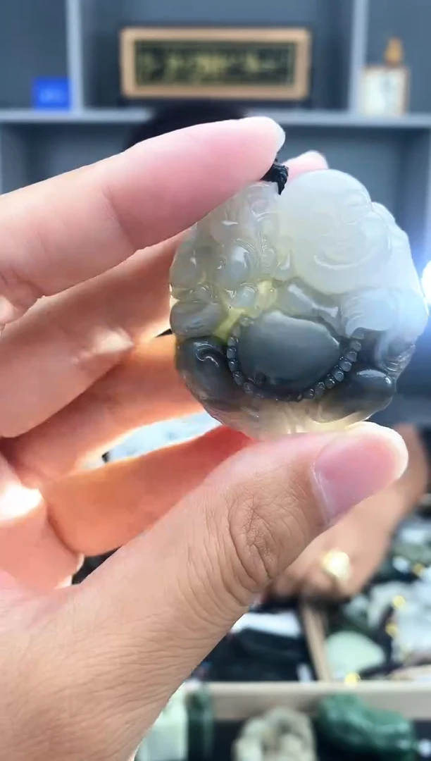 和田玉未镶嵌颈饰1