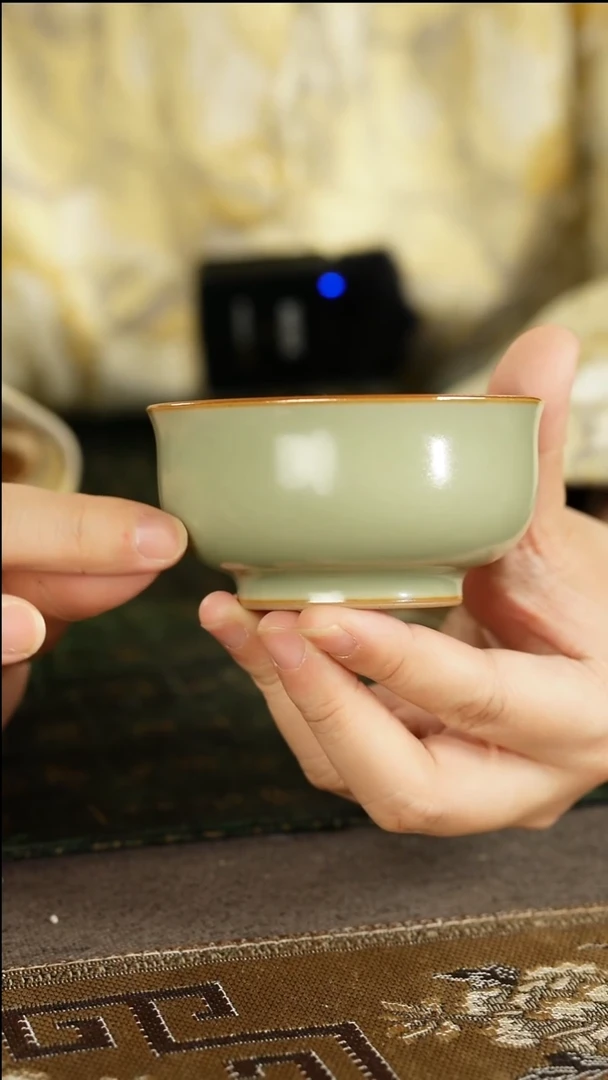 善窑厂汝窑粉青炉式杯