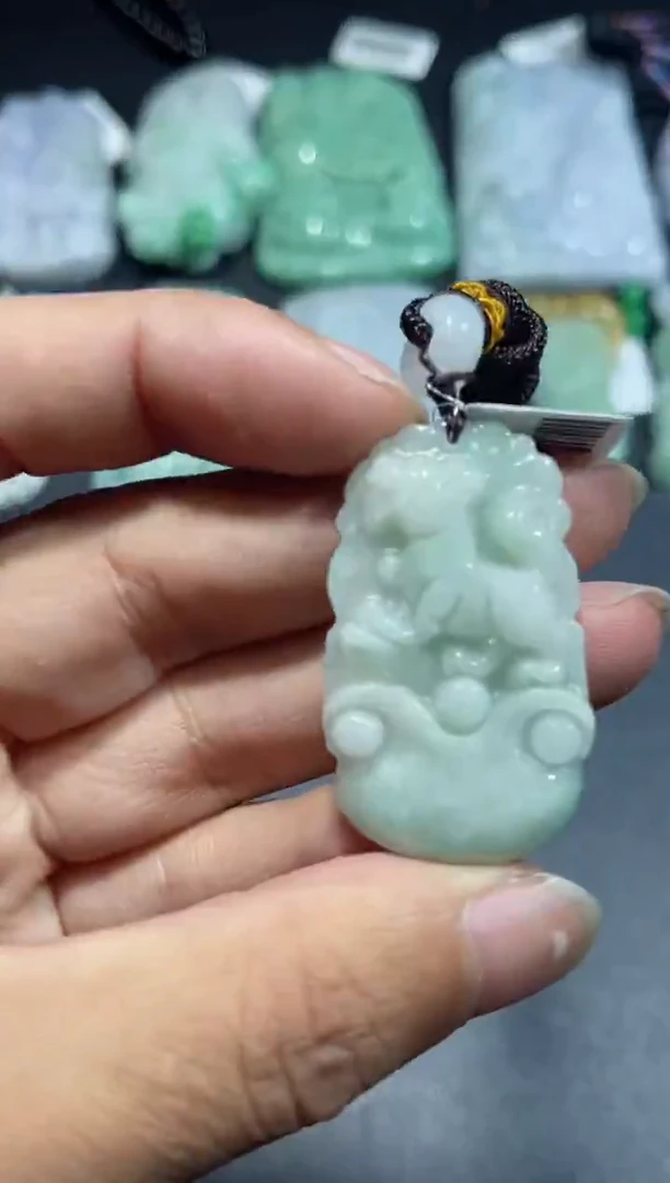 【闪购商品】翡翠颈饰未镶嵌00000726