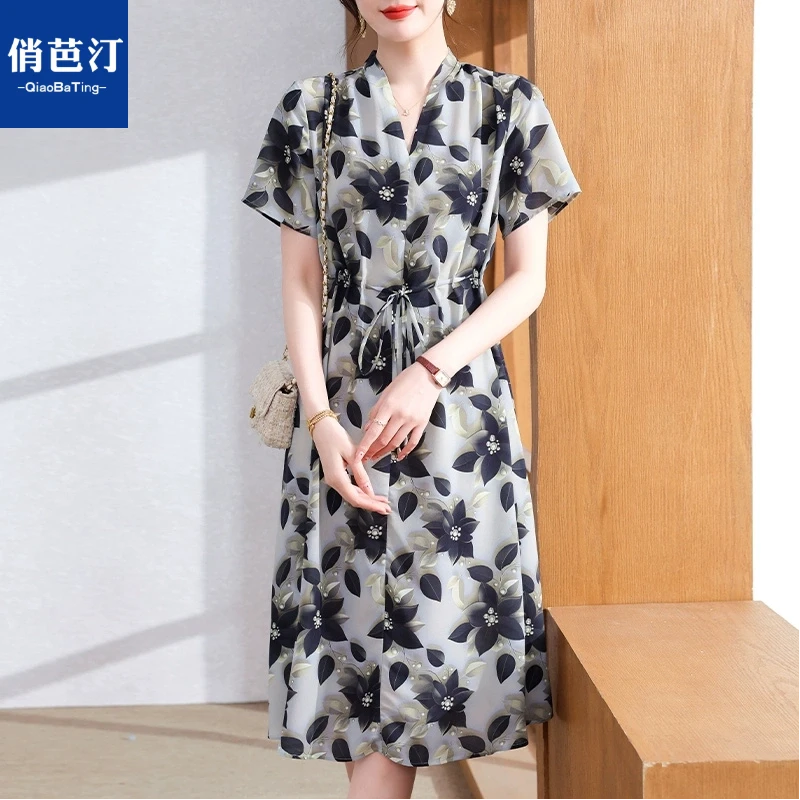 妈妈装夏装短袖连衣裙新款时尚减龄中长裙中老年宽松碎花雪纺裙女