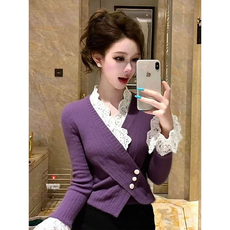 独特漂亮紫色蕾丝拼接短款针织上衣女2025新款冬季高级感收腰小衫
